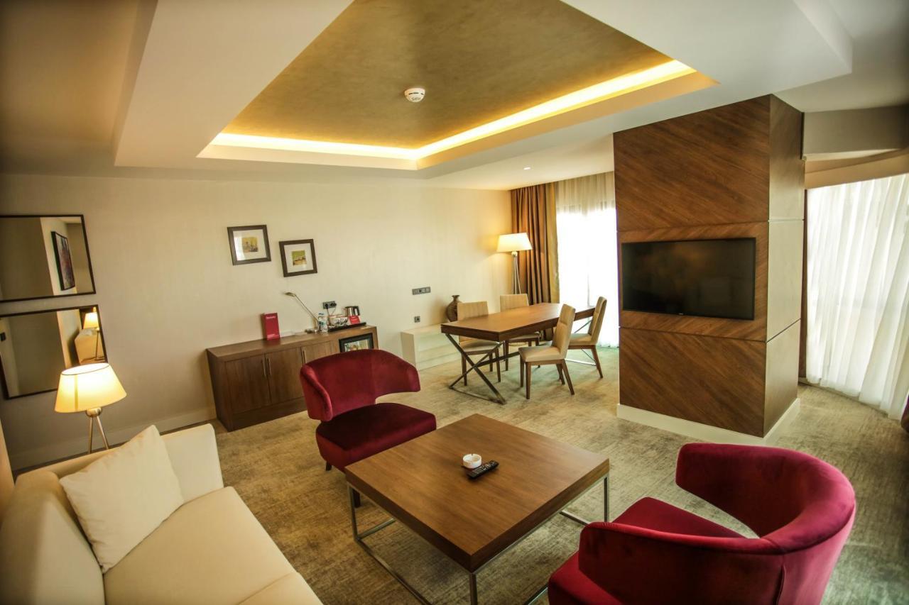 Ramada By Wyndham Isparta Exteriér fotografie